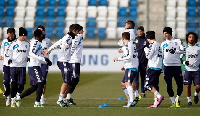 吧台喝水 吧台喝水